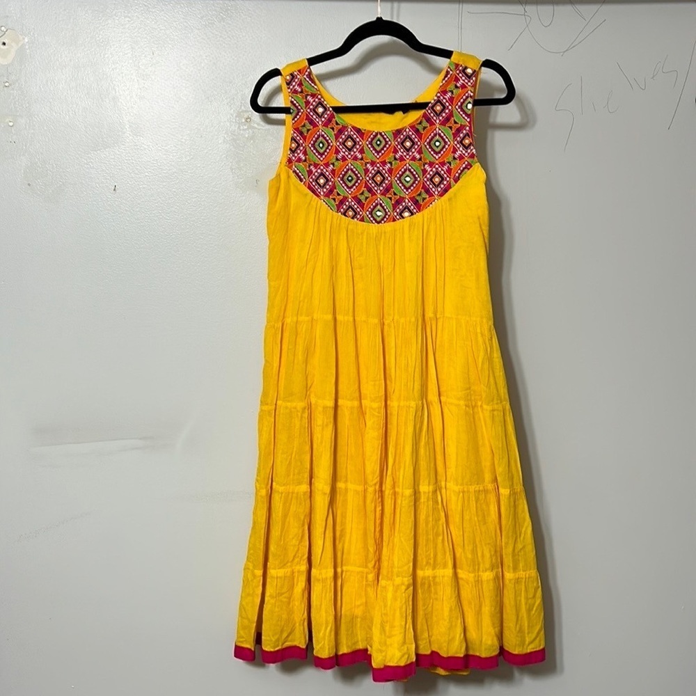 Srishti Vibrant tiered and embroidered midi dress size medium